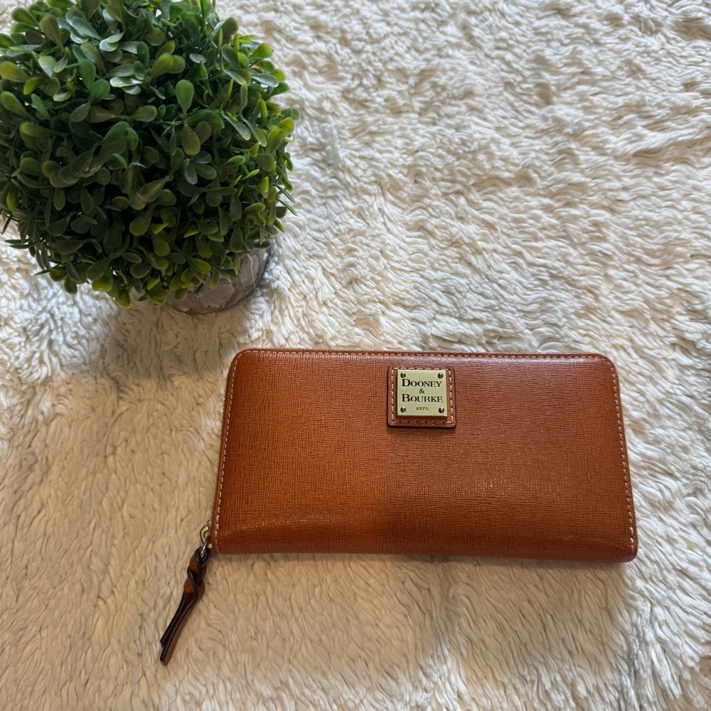Dooney & Bourke Tan Leather Wallet